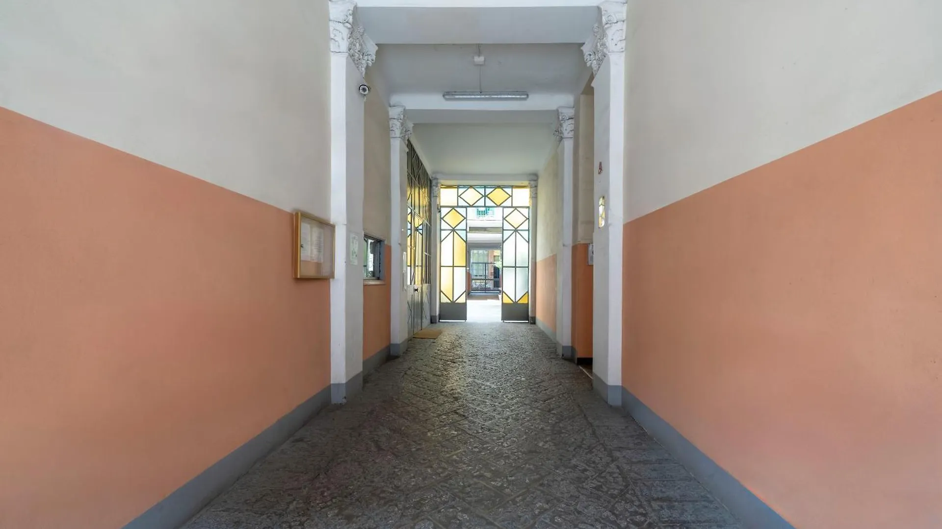 Milan Napoli Apartment イタリア