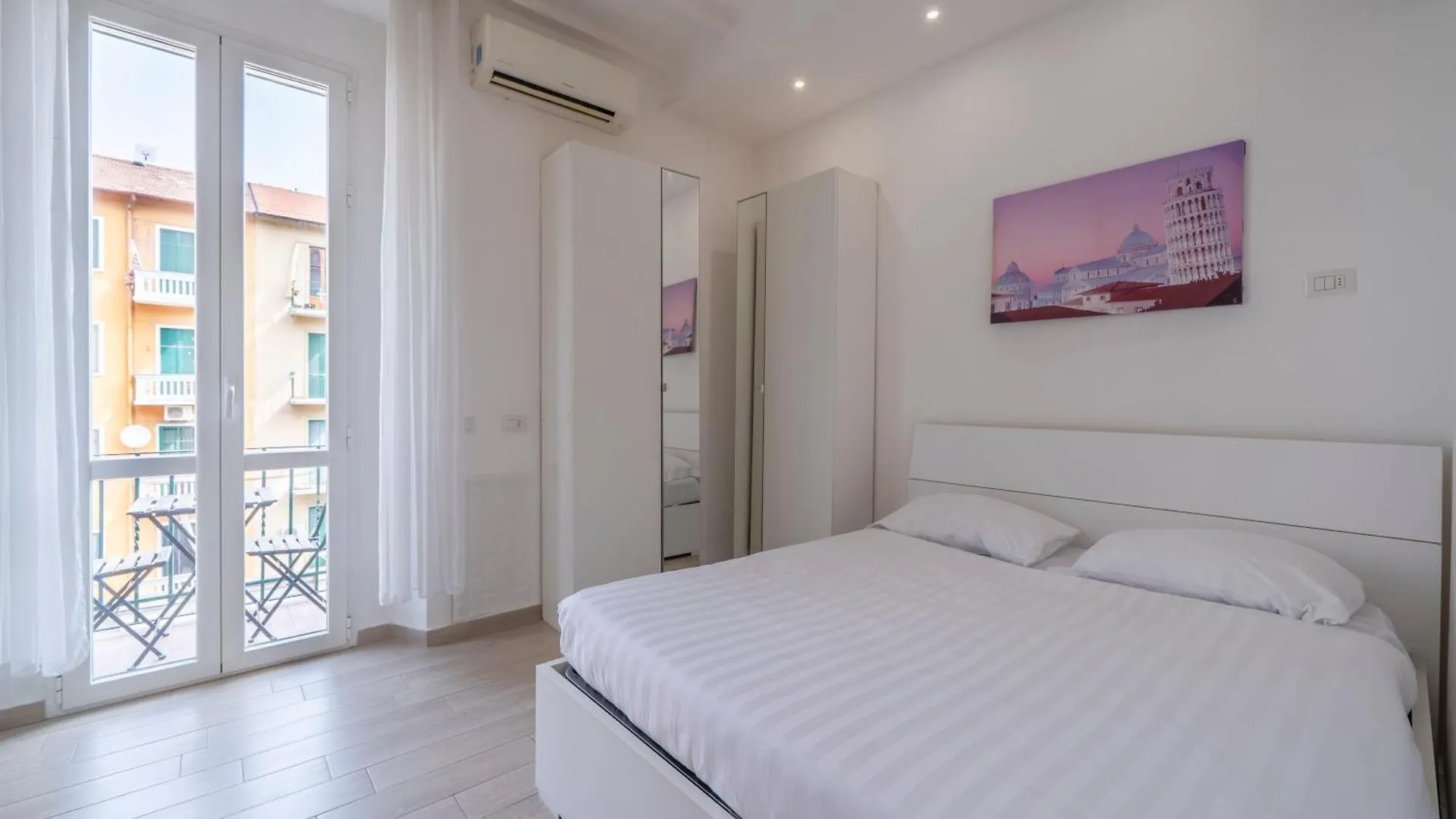 Milan Napoli Apartment