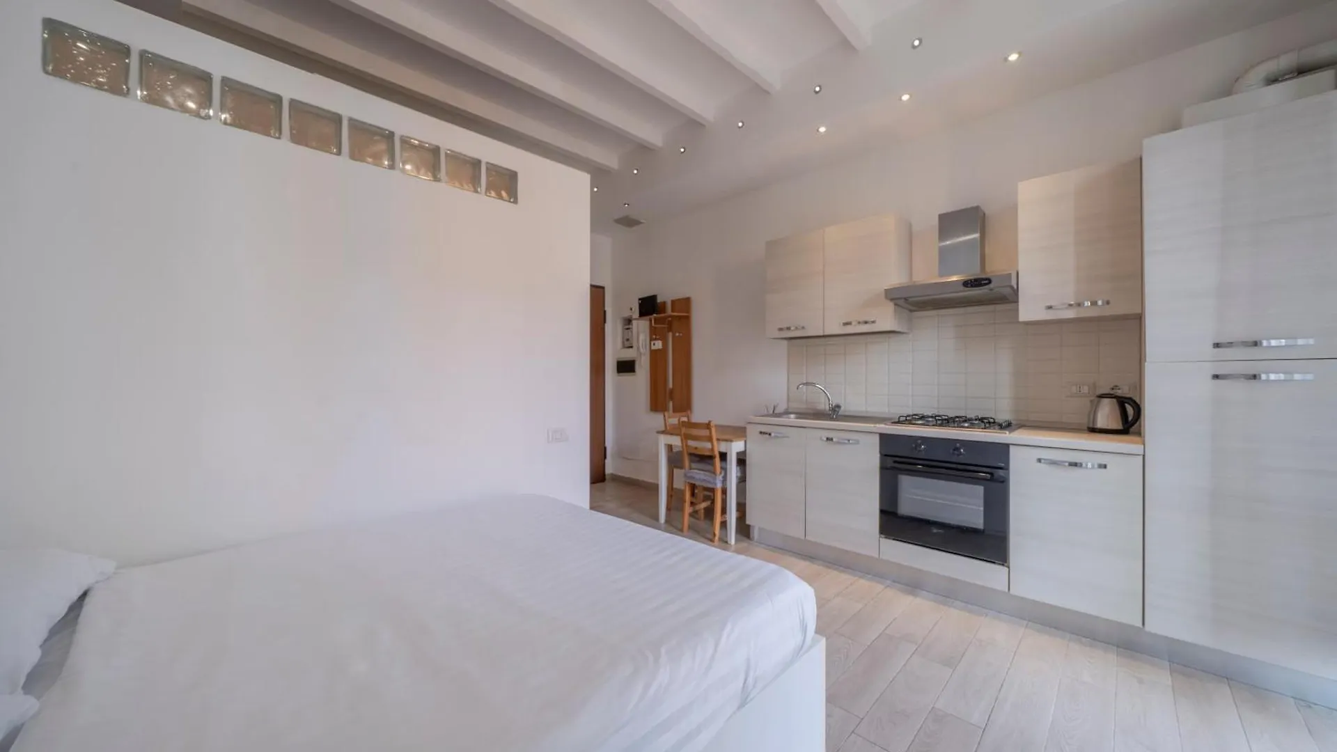 Milan Napoli Apartment